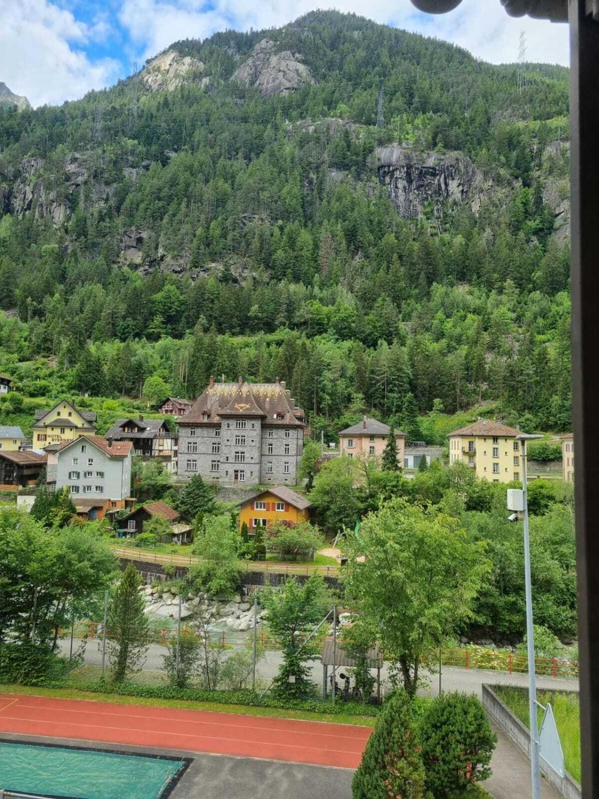 Hotel - Haus Biasca Gurtnellen Екстериор снимка